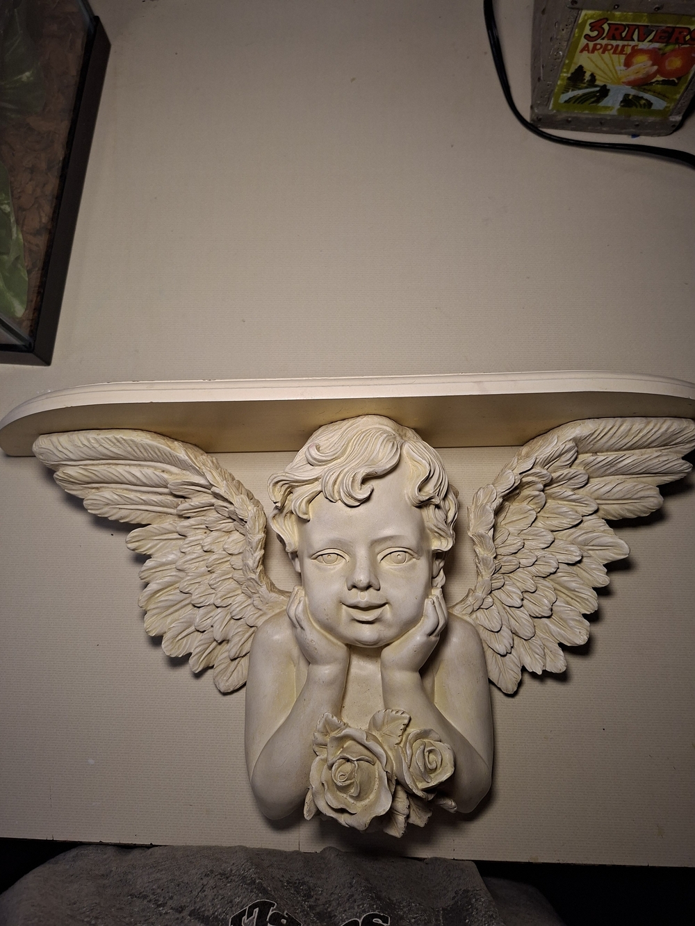 Cherub Wall Shelf Accent in Antique White